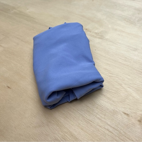 Nike Yoga women’s XS long sleeve collared purple running athletic shirt - Picture 9 of 9